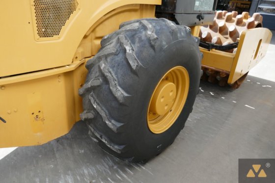 2009 Caterpillar CP76
