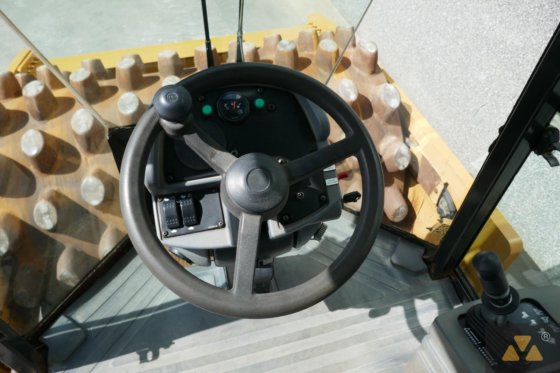 2009 Caterpillar CP76