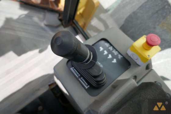 2009 Caterpillar CP76