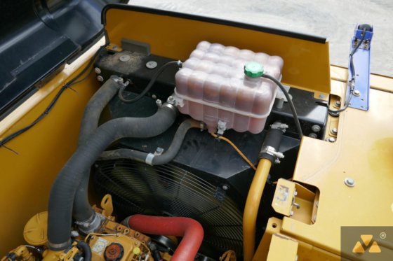 2017 Caterpillar 320FL