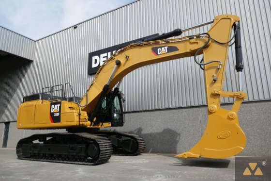 2015 Caterpillar 352F