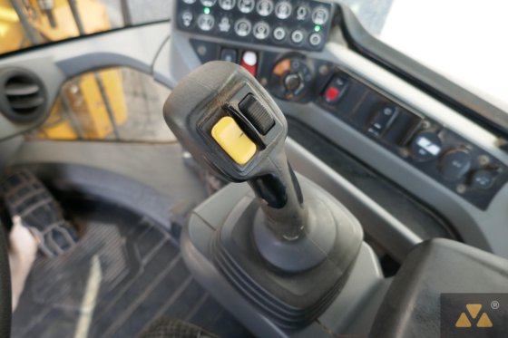 2017 Caterpillar 938M
