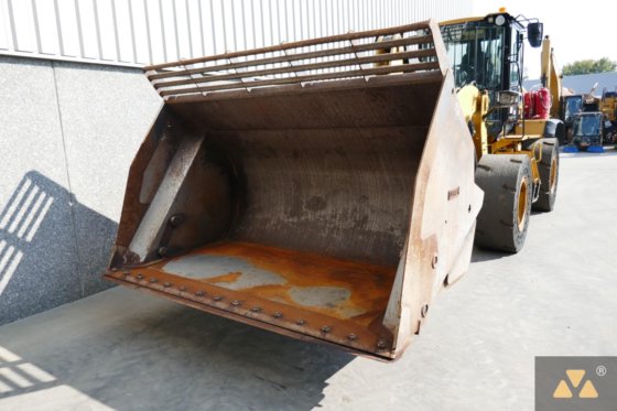 2017 Caterpillar 938M