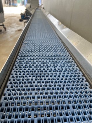 输送机 5.3 米长 x 220