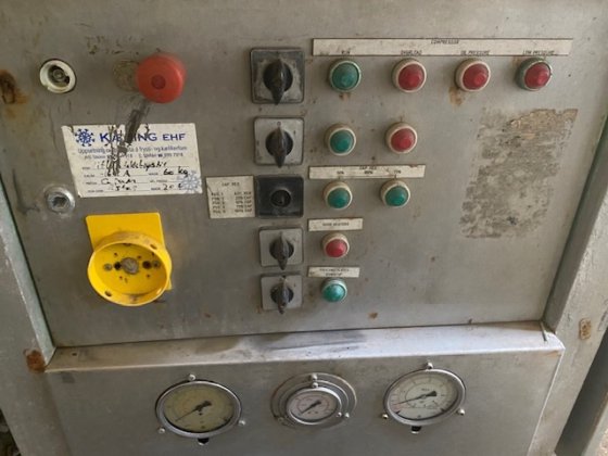 带压缩机的卧式板式冷冻机