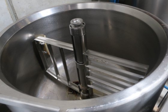 ジョニ200L電気調理ケトル