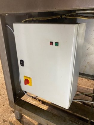 2001年爱马仕冰冻块冰壶