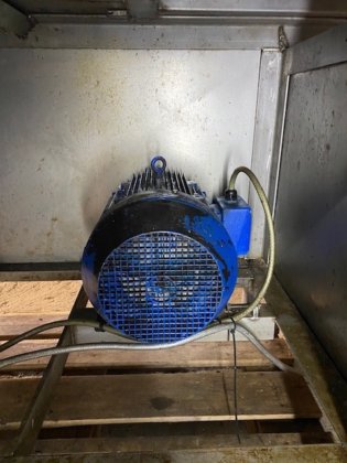 2001年爱马仕冰冻块冰壶