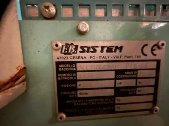 海斯自动托盘称量机和堆垛机