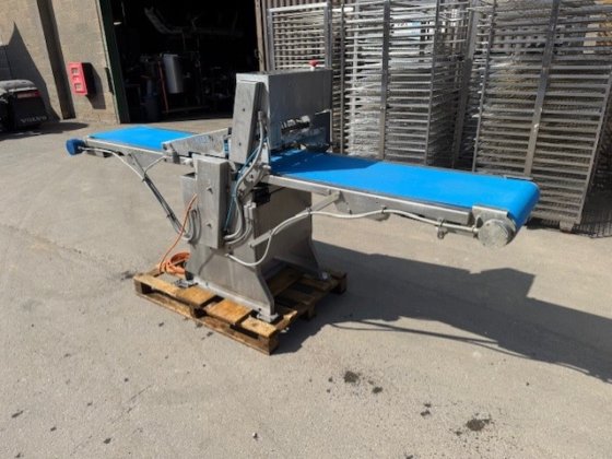 2008 スティーン ST600 フィッシュ・スキナー