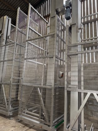 大型手提箱升降机