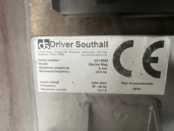 司机 Southall 振动输送机