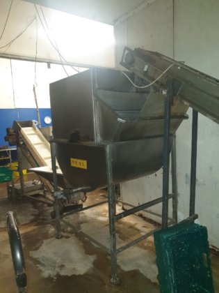 马铃薯脱皮生产线