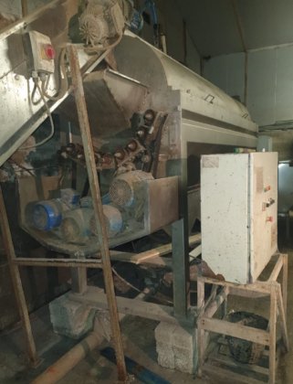 马铃薯脱皮生产线