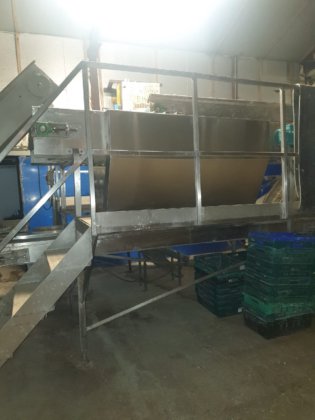 马铃薯脱皮生产线