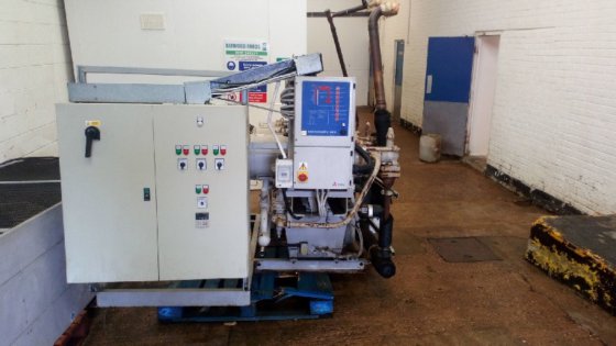 1994年 APVスクリューコンプレッサー