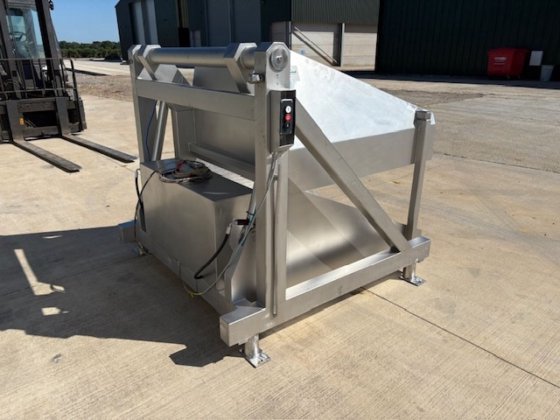 液压垃圾箱翻斗车