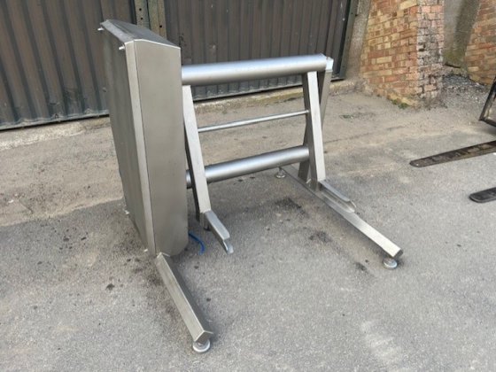 2018 シスパル トートビン・ティッパー 600HA200