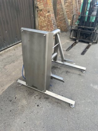 2018 シスパル トートビン・ティッパー 600HA200