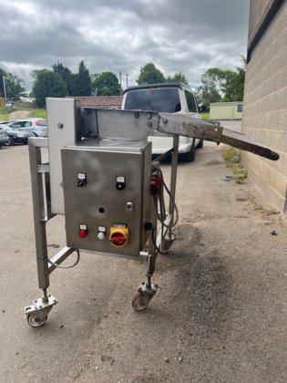 コンベヤー 1000mm フライヤーインフィード