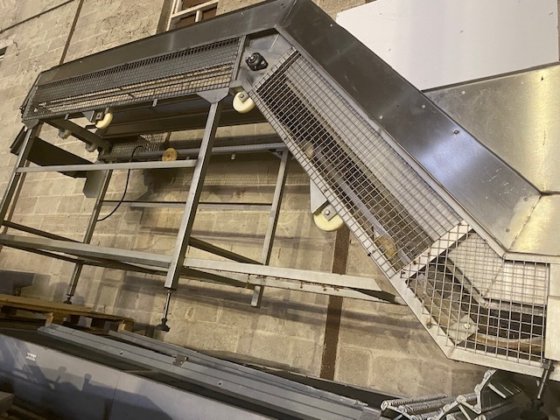 大型トランスファーコンベア