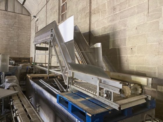 大型トランスファーコンベア