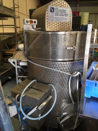 2010年 メタメカニカ社製コウイカ解体ライン