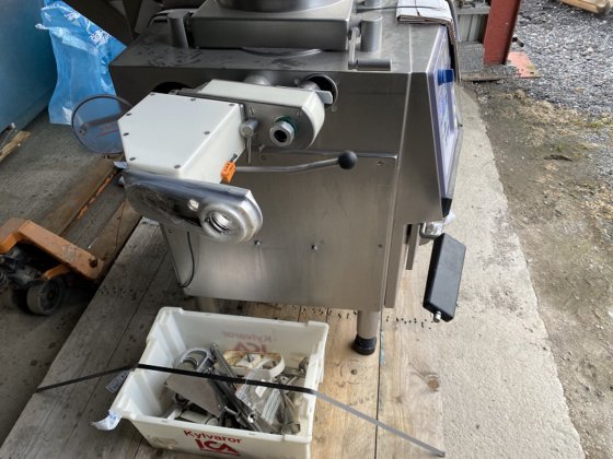 1997年 Handtmann VF200 バキュームフィラー