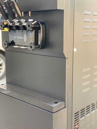 软冰淇淋机
