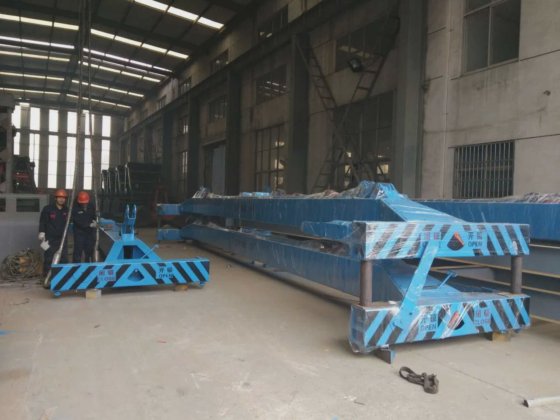 H型/I型半自动集装箱吊具（20FT&40FT）