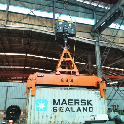 Spreader telescopico idraulico elettrico per