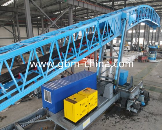 水泥/熟料/磷酸盐/焦炭移动式港口装船机