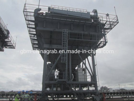 具有防尘功能的端口料斗