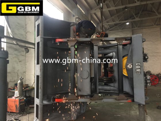 6-10-12立方米无线遥控抓斗25吨船用起重机