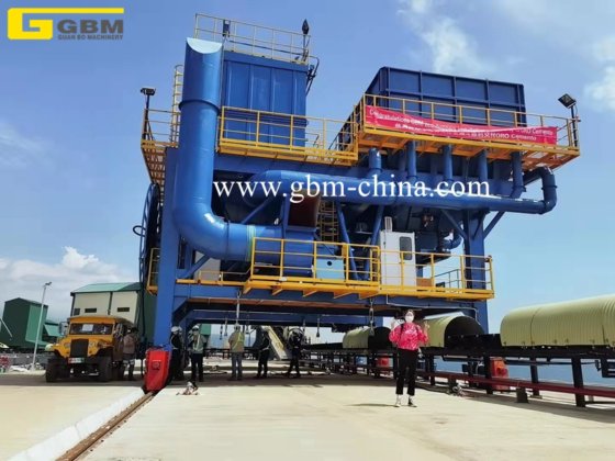 バルク貨物処理用高効率レール式防塵ホッパー