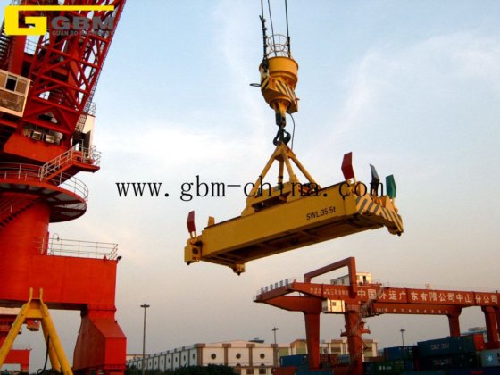Gbm 20FT 40FT 伸缩式集装箱吊具