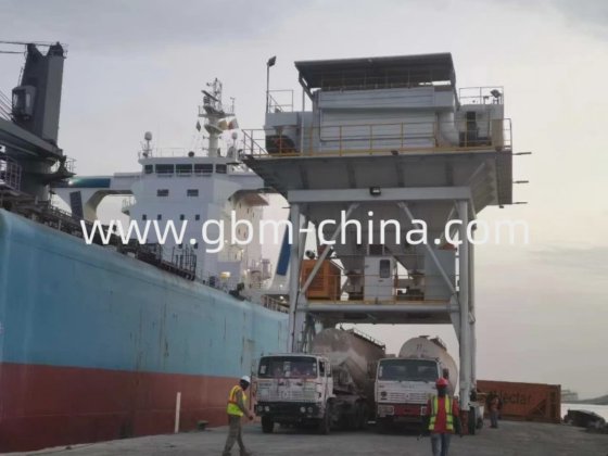 防尘移动轨道料斗