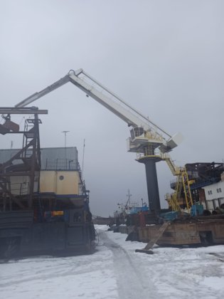Equilibrium Self-Balance Portal Crane with