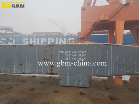 30t@26m マクレガー 中古デッキクレーン 4セット 中古船舶クレーン