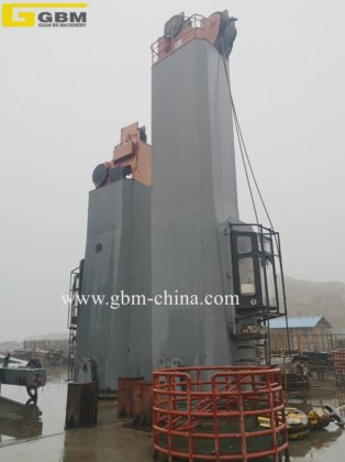 30t@26m マクレガー 中古デッキクレーン 4セット 中古船舶クレーン