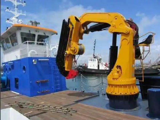 電動油圧式オフショアナックル伸縮ブーム船舶デッキクレーン