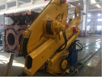 電動油圧式オフショアナックル伸縮ブーム船舶デッキクレーン