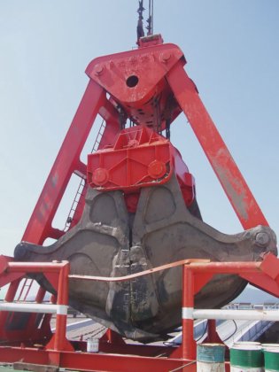 Mechanischer Unterwassergreifer mit vier Seilen