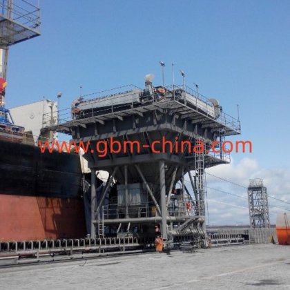 セメント排出用防塵モバイルポートホッパーベルトローディング