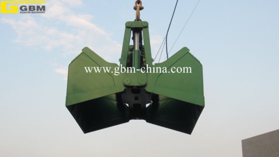 28吨电动液压抓斗在港口的应用