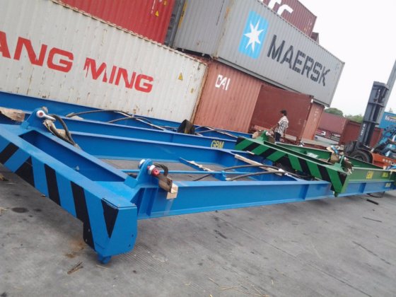 Gbm 20FT 40FT半自动集装箱吊具