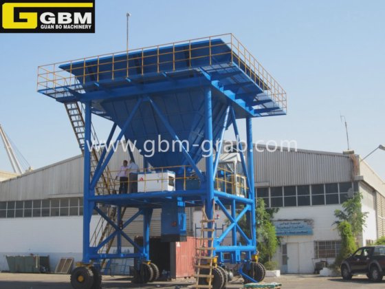 穀物等の移動式ホッパー