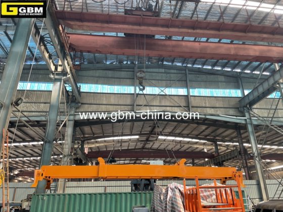 Gbm 20-40英尺电动伸缩集装箱吊具
