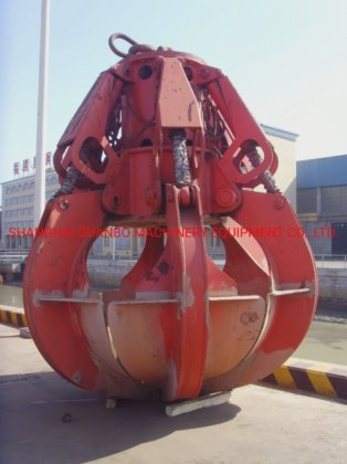 桥式起重机橙色抓斗，用于钢材