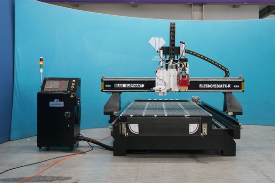 1530 ATC 旋转轴 CNC 路由器出售